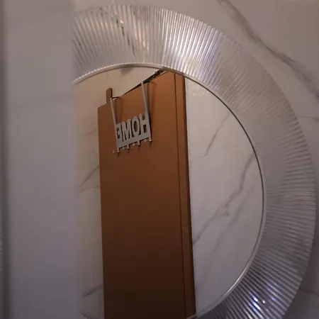 Luxurious Majda, 2 Bathrooms And Free Parking Lägenhet