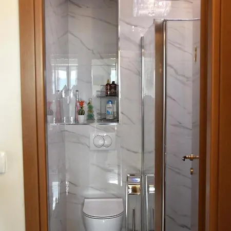 Luxurious Majda, 2 Bathrooms And Free Parking Apartman *
