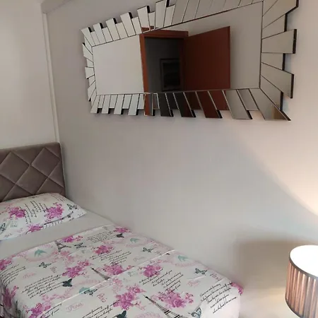 Luxurious Majda, 2 Bathrooms And Free Parking *