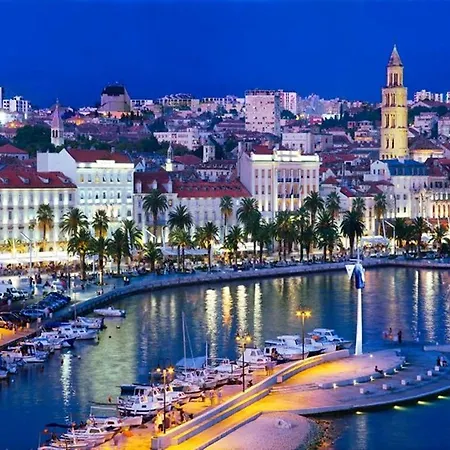 Apartment Luxurious Majda, 2 Bathrooms And Free Parking Split