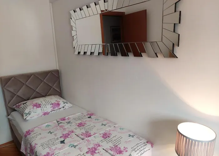 Luxurious Majda, 2 Bathrooms And Free Parking *