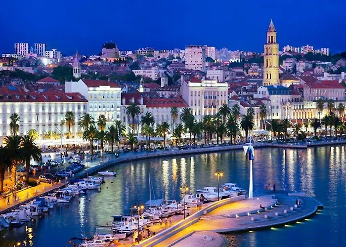 Lägenhet Luxurious Majda, 2 Bathrooms And Free Parking Split