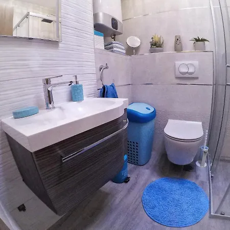 Daire Luxurious Majda, 2 Bathrooms And Free Parking *
