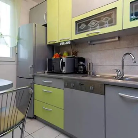 Daire Luxurious Majda, 2 Bathrooms And Free Parking Split