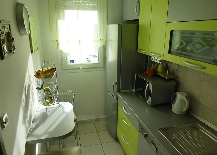 Luxurious Majda, 2 Bathrooms And Free Parking Apartment *